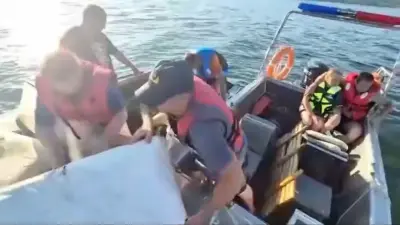 Рыбак спас людей из перевернувшейся лодки в ВКО