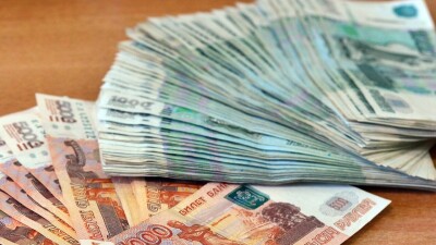 Сколько стоят доллар и рубль в обменниках Казахстана 24 сентября