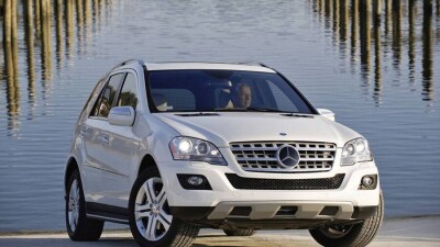 Mercedes-Benz отзывает 1 млн машин из-за проблем с тормозной системой