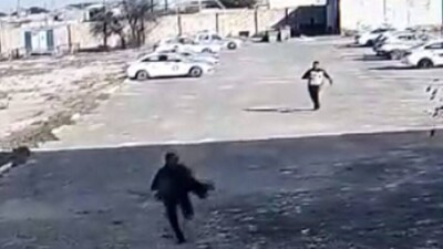В МВД прокомментировали видео, где полицейский в Жанаозене бежит за своим коллегой-нарушителем