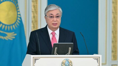 Президент публично подписал несколько законов