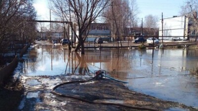 Жителей Актобе эвакуировали из-за угрозы подтопления домов