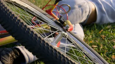 Бывший полицейский наехал на ребёнка и скрылся с места ДТП в Алматинской области