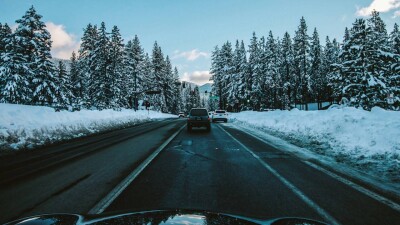 На семи участках трасс в Казахстане открыли движение