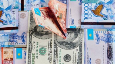 Сколько заработали банки Казахстана в марте