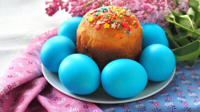 Президент поздравил казахстанцев с праздником Пасхи