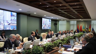 ЕЭК на полгода продлила нулевую ввозную таможенную пошлину