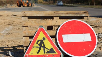 Проезд к остановкам возле двух ЖК перекрыли в Астане