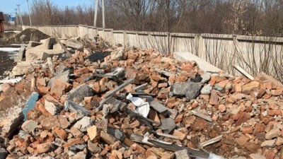 В Нур-Султане работы на нескольких стройках приостановлены из-за мусора и грязи на территории
