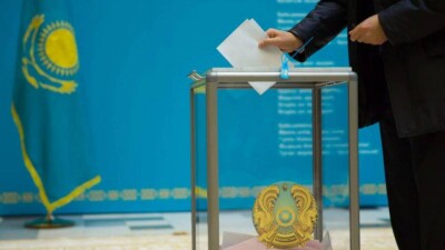 В Казахстане начались выборы в маслихаты на места выбывших депутатов в 11 регионах