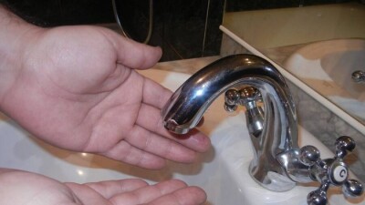 "Просим понять": жители Кокшетау перешли на привозную воду