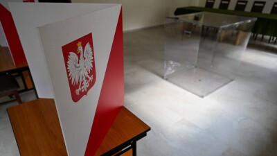 В Польше проходят парламентские выборы и референдум