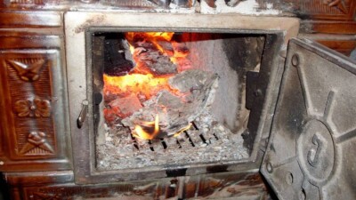 В Алматы семья отравилась угарным газом. ДЧС напоминает правила эксплуатации печи