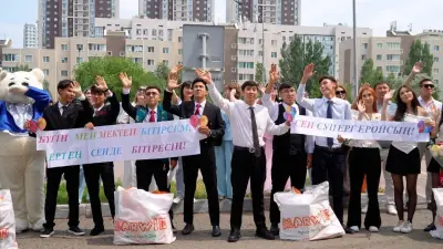 Благотворительная акция вместо ресторана: выпускники из Астаны поддержали больных детей
