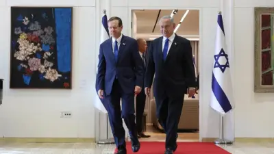 "Отвлекает от управления государством". Нетаньяху попросил президента Израиля помиловать его по делу о коррупции