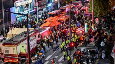 Трагедия в Сеуле: дипломаты обзванивают казахстанцев, состоящих на консульском учёте