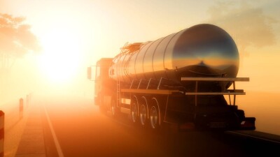 Более 420 тонн дизтоплива поставят казахстанские НПЗ в 18 регионов страны в период уборки