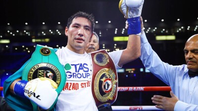 Жанибек Алимханулы защитил титул чемпиона мира
