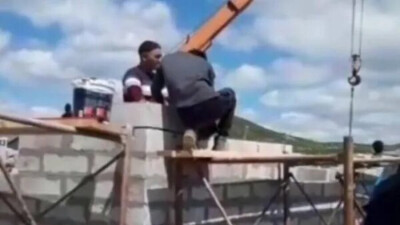 Пострадавшие от пожара жители Риддера усомнились в качестве возводимых для них домов. Акимат ответил, что об удешевлении речи не идёт