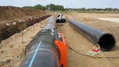 Как спасали застрявшего в оросительной трубе мальчика, показали в МЧС