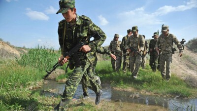 Обучение в военно-технических школах Казахстана подорожает