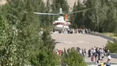 Вертолёт "Казавиаспаса" едва не задел людей при взлёте на "Медео"