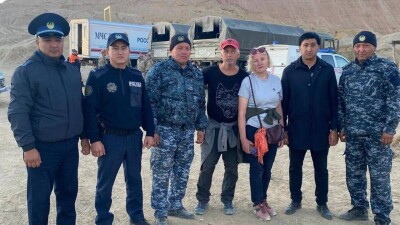 Искали с вертолётами и дронами: туристы из Латвии заблудились в горах Жетысуской области