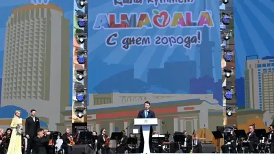 Пять ключевых направлений развития: Дархан Сатыбалды поздравил алматинцев с Днём города