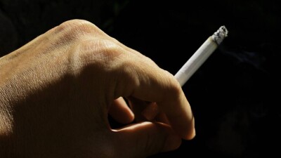 В Казахстане стало меньше курильщиков и больше курильщиц 