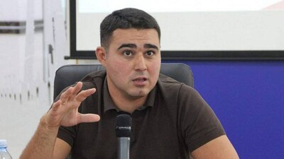 В Алматы задержали журналиста Михаила Козачкова