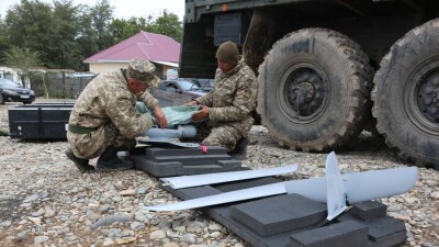 При взрыве в воинской части близ Тараза в одном из домов разбились окна