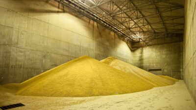 В Минобороны России заявили, что Украина готовит провокацию со взрывом зернохранилища