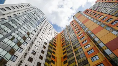 Солдат срочной службы спрыгнул с многоэтажки в Алматы