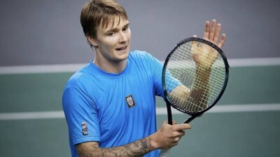 Бублик пробился в полуфинал турнира серии ATP во Франции