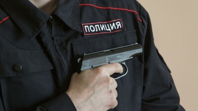 В Новосибирской области инспектор ДПС выстрелил человеку в голову