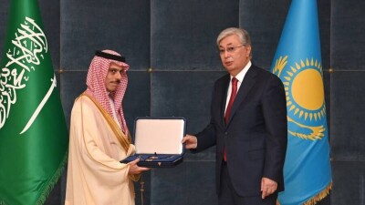 Президент Казахстана наградил Короля Саудовской Аравии орденом "Алтын Қыран"