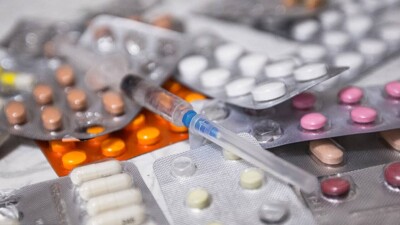 Цены, налоги, спецзоны и кластеры: как Казахстан доведёт долю отечественных лекарств до 50%