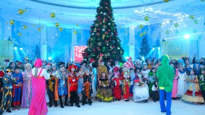 В Алматы прошла Президентская новогодняя ёлка