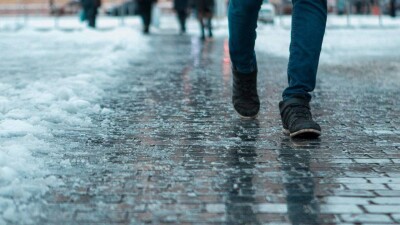 Жертва гололёда в Караганде: автобус насмерть сбил пешехода