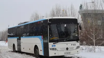 Три пригородных автобуса приостановили движение в Астане