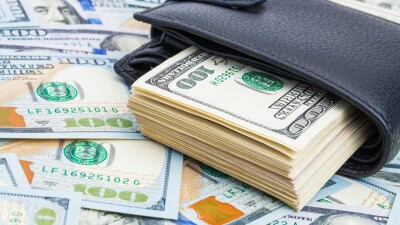 Сколько стоят доллар и рубль в обменниках Казахстана 11 февраля