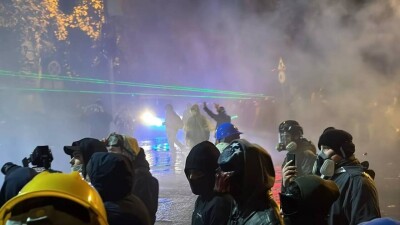 Протесты в Грузии: СГБ заявила о признаках свержения власти, президент отказывается покидать свой пост