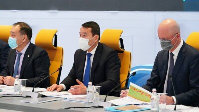 "Работа пущена на самотёк". Смаилов поручил акиматам усилить контроль за ценами