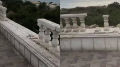 В Актау вандалы снова разгромили балюстраду на набережной