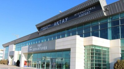 В аэропорту Актау эвакуируют людей и задерживают рейсы