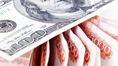 Сколько стоят доллар и рубль в обменниках Казахстана 14 мая