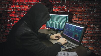 В Алматинской области выявили интернет-мошенника в колонии