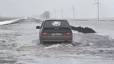 12 участков автодорог закрыты в Казахстане из-за паводка
