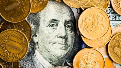 Сколько стоят доллар и рубль в обменниках Казахстана 1 мая