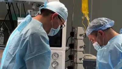 В Шымкенте 45-дневному малышу весом в килограмм провели сложную операцию на сердце